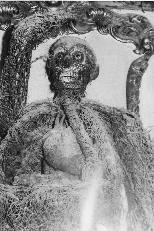 Naples - Sansevero Chapel - Raimondo de Sangro Female skeleton