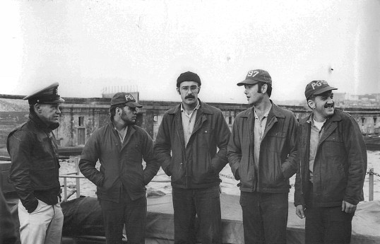 Naples - USS Surprise PG97 Crew