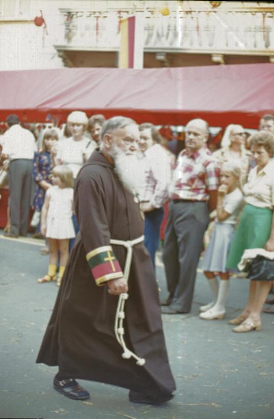 Villach - Kirchtag - Priest