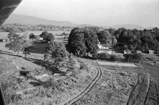 Le Robinson from the air 6